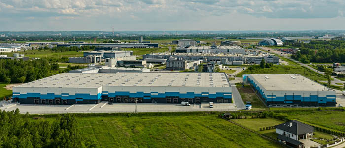 Clifford Chance and Grzesiak & Partners Advise on Hillwood Acquisition of Warehouse Property from LCube