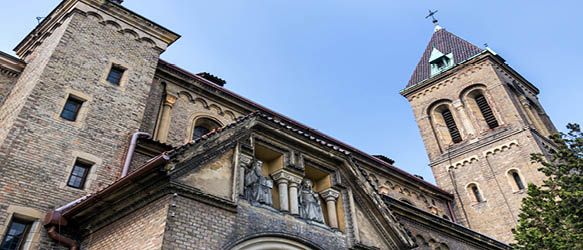 Weinhold Legal Advises Ceska Posta on Sale of St. Gabriel Monastery to Cimex Group